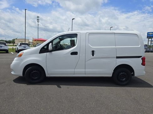 Used 2020 Nissan NV200 SV w/ Sliding Glass Door Package FWD image 10