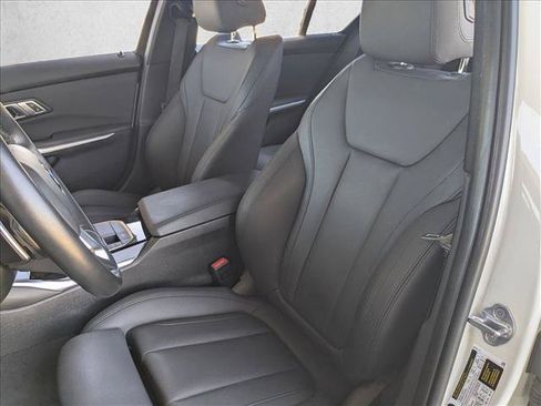 Used 2019 BMW 330i Sedan RWD image 16