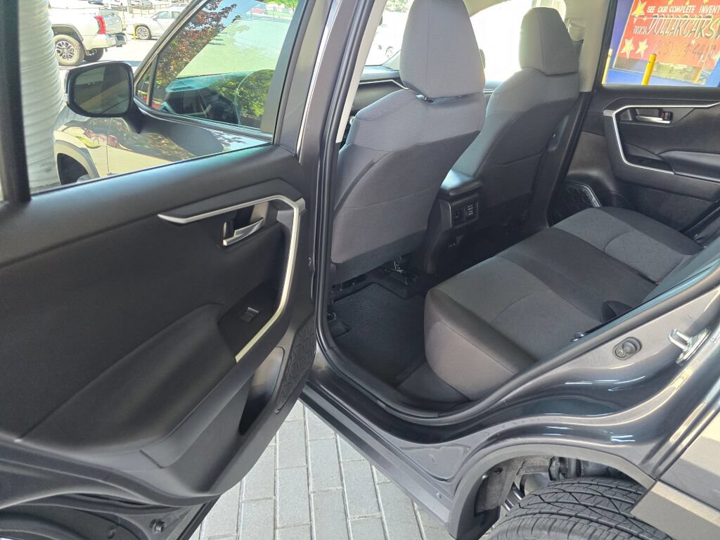 Used 2024 Toyota RAV4 XLE w/ Convenience Package AWD/4WD image 17