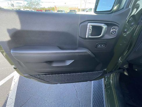 Used 2022 Jeep Wrangler Unlimited Sahara w/ Cold Weather Group image 22