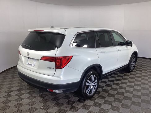 Used 2017 Honda Pilot EX-L image 2