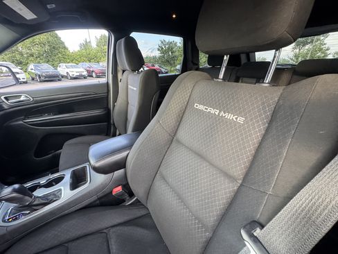 Used 2021 Jeep Grand Cherokee Freedom Edition AWD/4WD image 30