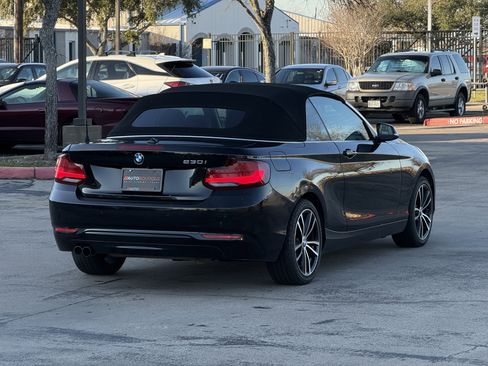 Used 2020 BMW 230i Convertible w/ Convenience Package image 12