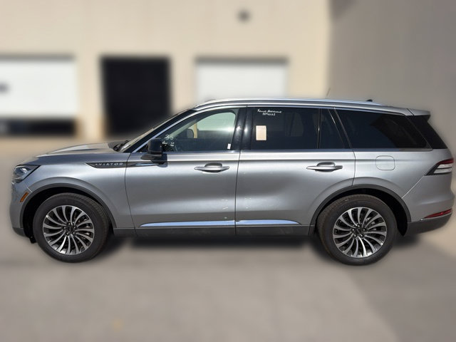 Used 2024 Lincoln Aviator AWD w/ Premium Package image 12