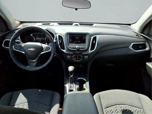 Used 2024 Chevrolet Equinox LT w/ LPO, Floor Liner Package FWD image 7