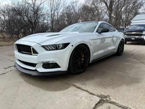 Used 2016 Ford Mustang GT Premium w/ Equipment Group 401A image 4