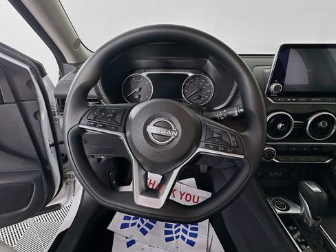 Certified 2024 Nissan Sentra SV FWD image 17