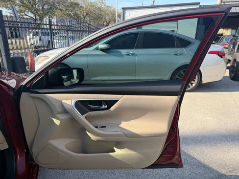 Used 2017 Nissan Altima 2.5 S w/ Power Driver Seat Package FWD image 10