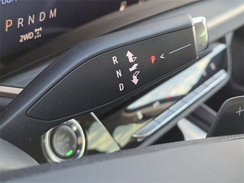 Used 2025 Buick Envision Sport Touring image 13