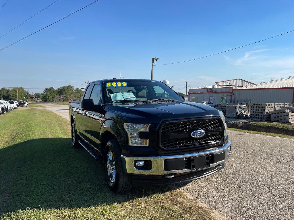 Used 2017 Ford F150 XLT w/ Equipment Group 301A Mid AWD/4WD image 3