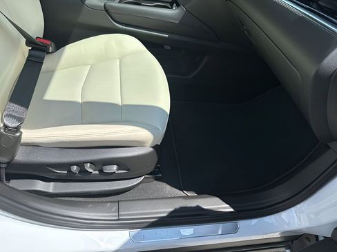 New 2025 Cadillac XT6 Sport w/ Technology Package image 14