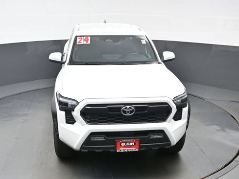 Used 2024 Toyota Tacoma TRD Off-Road w/ TRD Off Road Upgrade Package AWD/4WD image 36