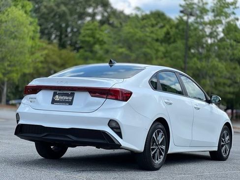 Used 2024 Kia Forte LXS FWD image 5