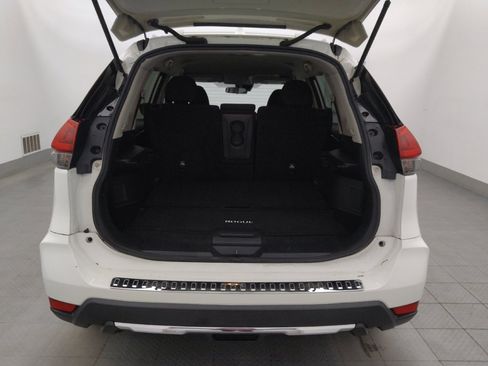 Used 2020 Nissan Rogue S w/ Special Edition Package FWD image 29