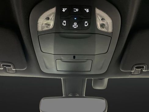 Used 2020 Chrysler Pacifica Touring-L w/ S Appearance Package image 27