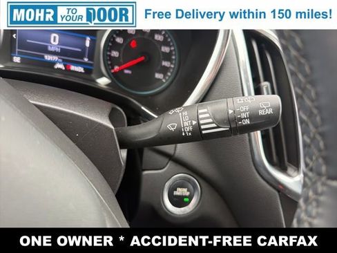 Used 2023 Chevrolet Equinox LT image 18