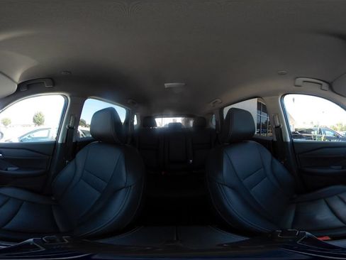 Used 2026 Nissan Rogue SL FWD image 45