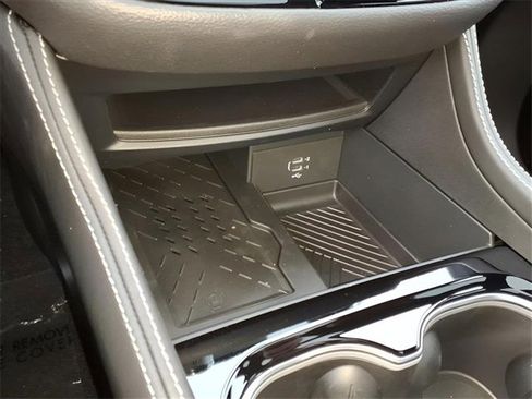 New 2026 Chrysler Pacifica Limited image 22