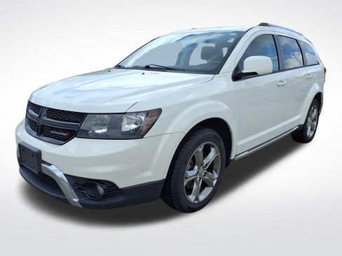 Used 2017 Dodge Journey Crossroad w/ Popular Equipment Group FWD image 12
