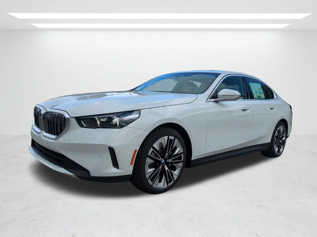 New 2027 BMW 530i w/ Premium Package RWD image 8