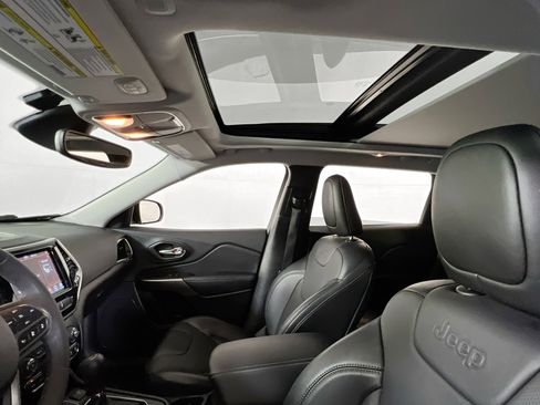 Used 2022 Jeep Cherokee Limited image 21