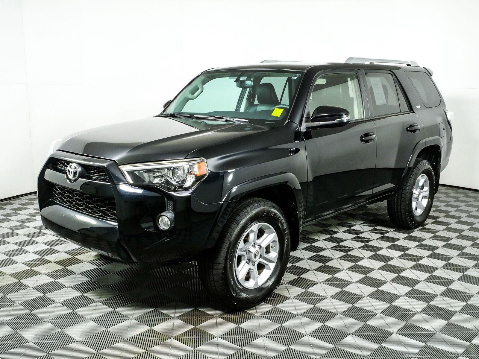 Used 2018 Toyota 4Runner SR5 Premium AWD/4WD image 26