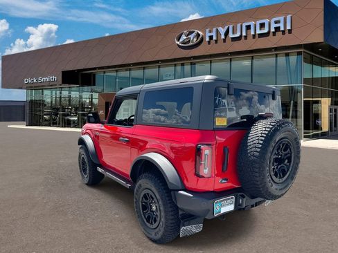 Used 2023 Ford Bronco Wildtrak image 5