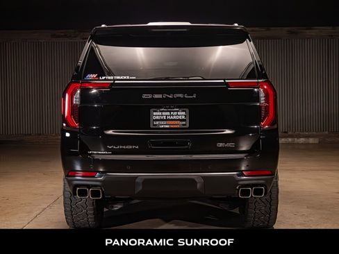 Used 2026 GMC Yukon Denali Ultimate w/ LPO, Illumination Package AWD/4WD image 8