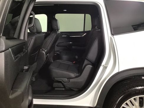 Used 2024 GMC Acadia Elevation w/ Luxury Package image 20