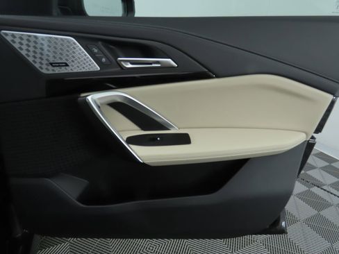 Used 2025 BMW X1 xDrive28i w/ Premium Package image 27