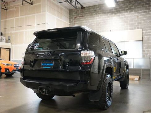 Used 2018 Toyota 4Runner SR5 image 4