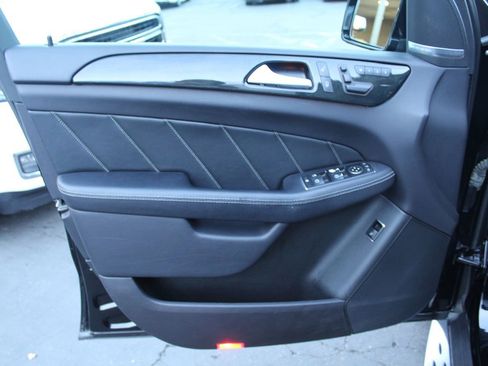 Used 2016 Mercedes-Benz GL 450 4MATIC image 18