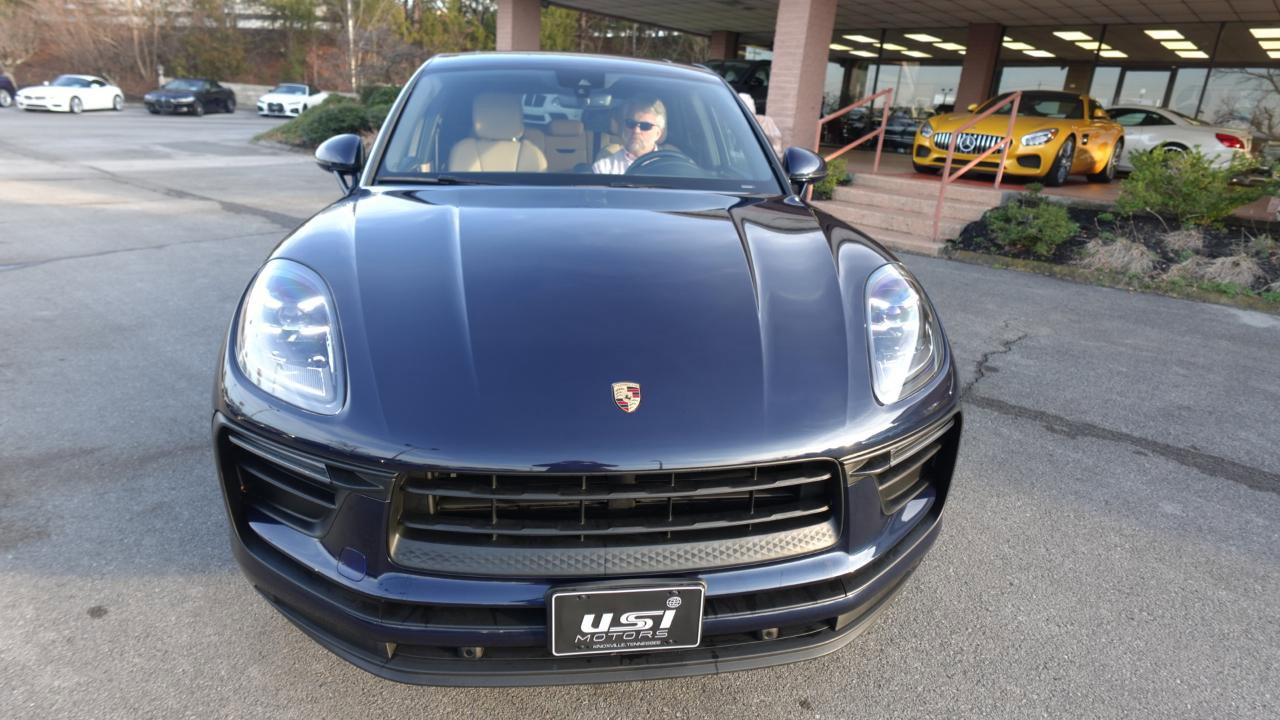 Used 2022 Porsche Macan w/ Premium Package AWD/4WD image 6