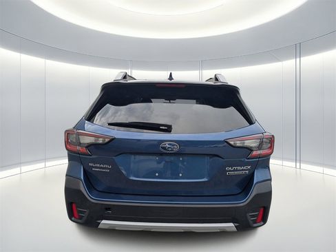 Used 2022 Subaru Outback Touring XT image 4