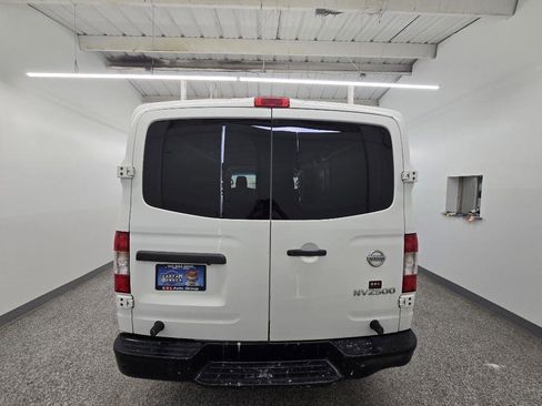 Used 2017 Nissan NV 2500 SV w/ Technology Package RWD image 5