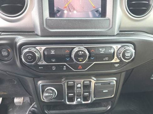 Used 2021 Jeep Gladiator Sport AWD/4WD image 26