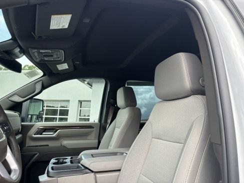 New 2026 GMC Sierra 2500 SLE w/ SLE Value Package; AWD/4WD image 15