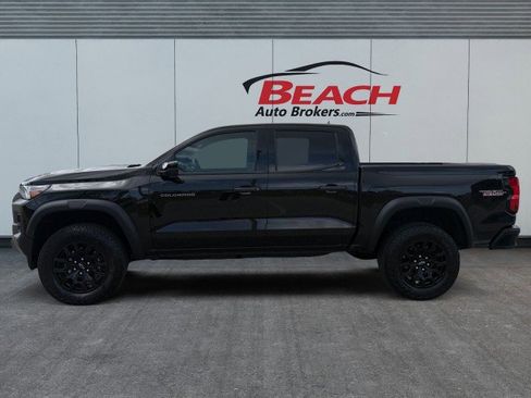 Used 2024 Chevrolet Colorado Trail Boss w/ Technology Package image 7