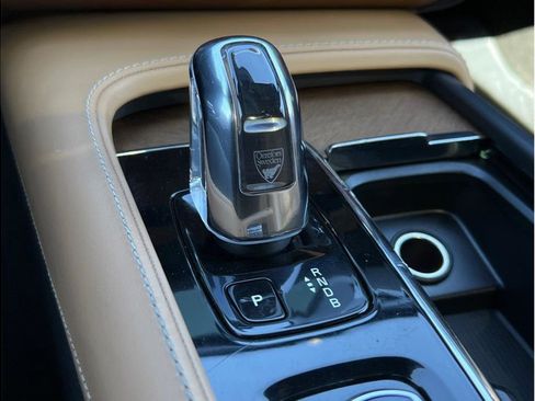 Used 2018 Volvo XC90 T8 Inscription w/ Convenience Package image 17