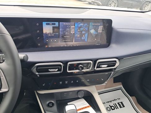 New 2026 Nissan Sentra SL w/ Floor Mat Package image 19