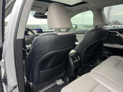 Used 2019 Lexus RX 350 FWD w/ Navigation Package image 33