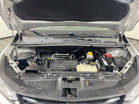 Used 2019 Chevrolet Trax LT w/ LT Convenience Package image 26