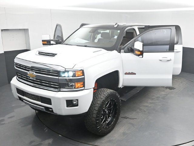 Used 2018 Chevrolet Silverado 2500 High Country w/ Duramax Plus Package AWD/4WD image 50