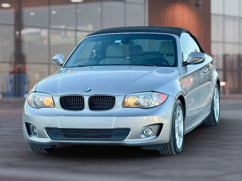 Used 2012 BMW 128i Convertible image 2