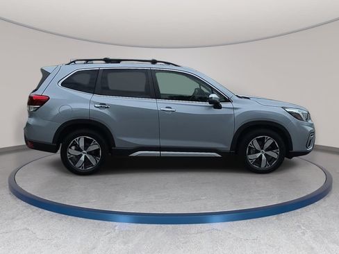 Used 2019 Subaru Forester Touring AWD/4WD image 4
