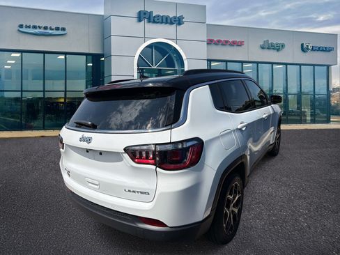 Used 2024 Jeep Compass Limited AWD/4WD image 2