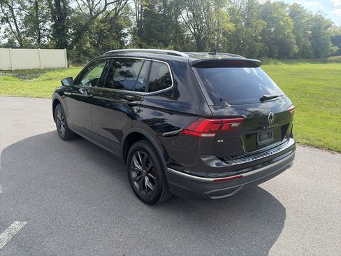 Certified 2022 Volkswagen Tiguan SE AWD/4WD image 7
