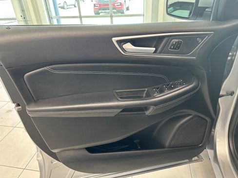 Used 2024 Ford Edge Titanium w/ Equipment Group 301A AWD/4WD image 11