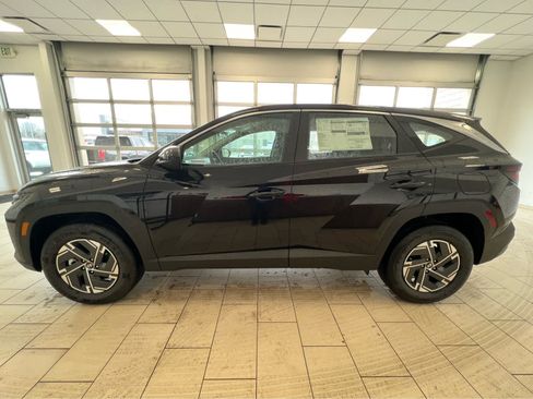 New 2026 Hyundai Tucson Blue SE AWD/4WD image 12
