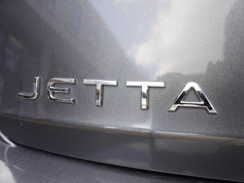 Used 2023 Volkswagen Jetta SE image 31